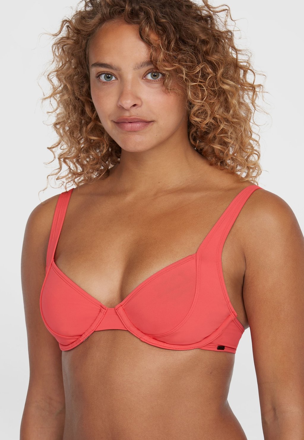 Верх бикини ELSIE O'Neill, цвет Froly
Верх бикини ELSIE O'Neill, цвет Froly