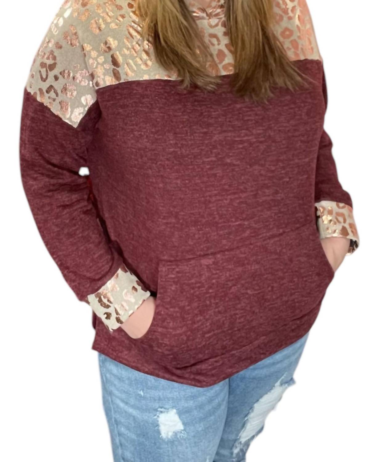 Толстовка с капюшоном с анималистичным принтом в бордовом/розово-золотом цвете honeyme
Толстовка с капюшоном с анималистичным принтом в бордовом/розово-золотом цвете honeyme