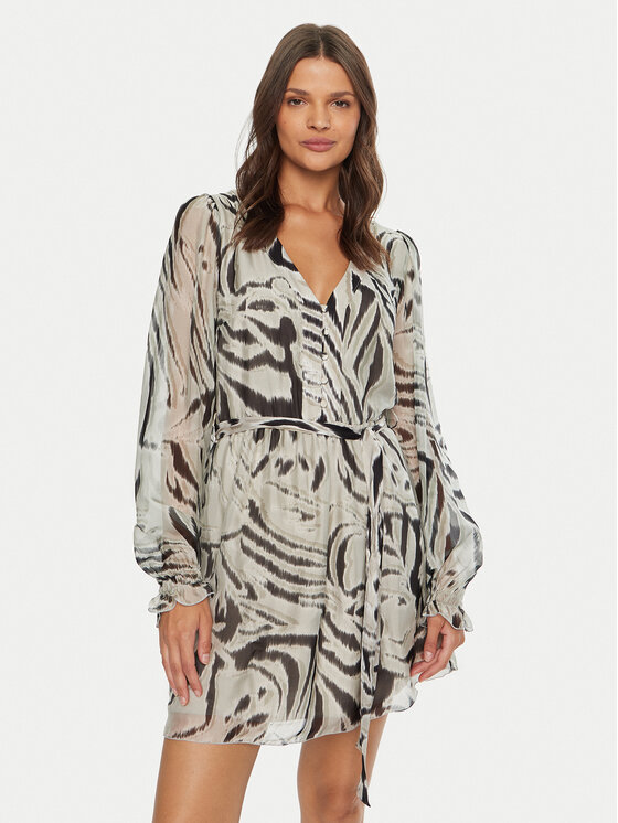 Повседневное платье regular fit Marcelle W4BK41 WE550 Guess, белый
Повседневное платье regular fit Marcelle W4BK41 WE550 Guess, белый