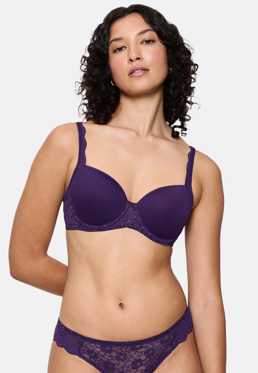 Бюстгальтер Triumph AMOURETTE, Royal Purple/Purple
Бюстгальтер Triumph AMOURETTE, Royal Purple/Purple