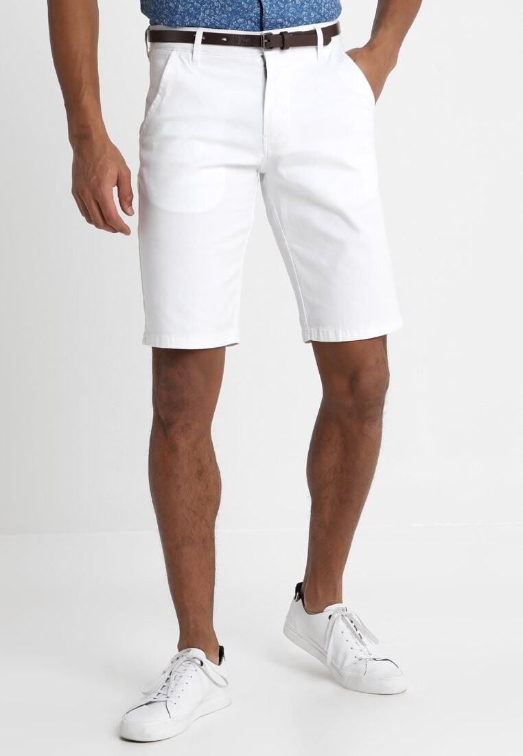 Шорты CLASSIC CHINO BELT Lindbergh, цвет white
Шорты CLASSIC CHINO BELT Lindbergh, цвет white