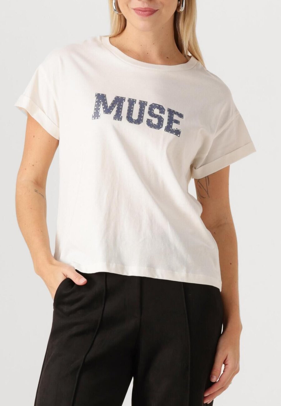 Футболка Nukus LOU , Navy/Off-White
Футболка Nukus LOU , Navy/Off-White