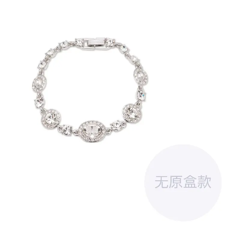 Givenchy Серебряный металлический браслет для женщин
Givenchy Серебряный металлический браслет для женщин