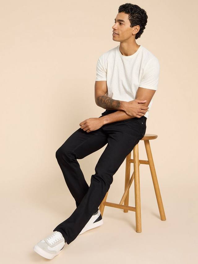 Джинсы Eastwood Slim Fit White Stuff, Pure Blk
Джинсы Eastwood Slim Fit White Stuff, Pure Blk