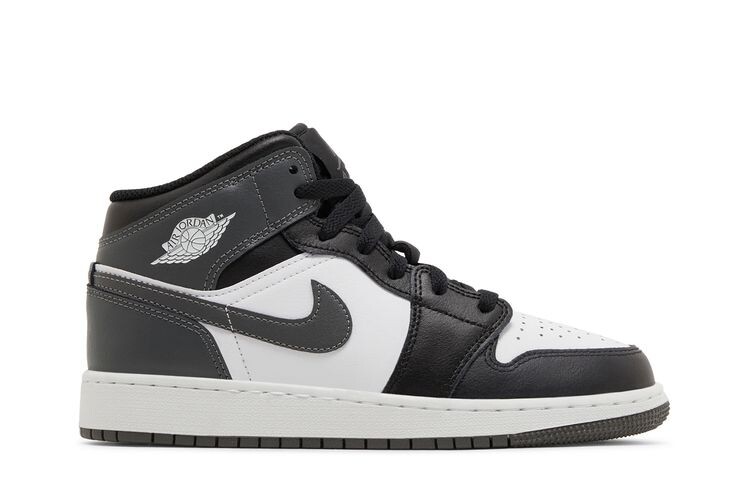 Кроссовки Air Jordan 1 Mid GS Iron Grey, серый 
Кроссовки Air Jordan 1 Mid GS Iron Grey, серый