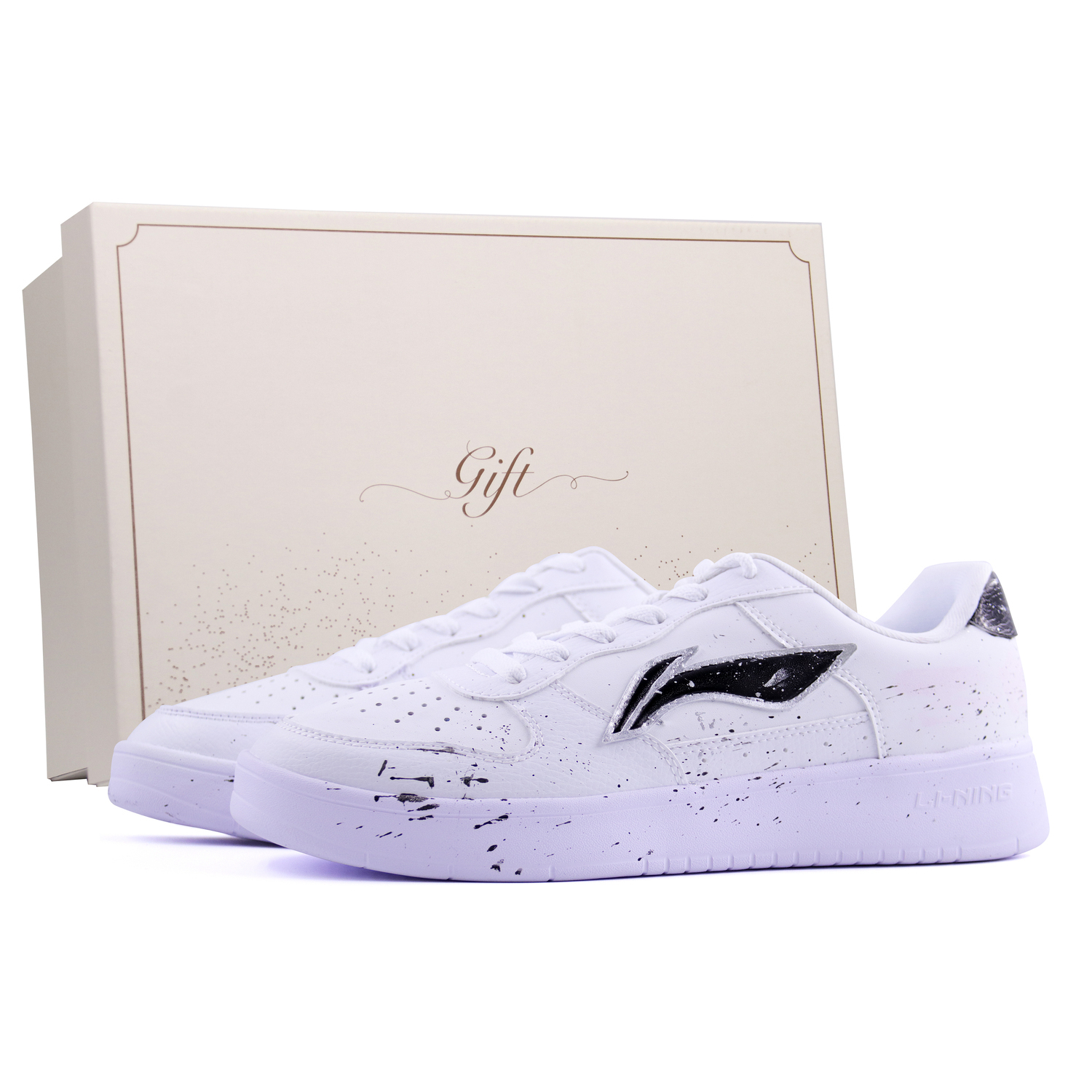 LINING Лининг Понтон Боутс Легкие Дышащие Увеличивающие Рост Лоу Топ Скейтборд Кроссовки Мужские Черные, цвет Black
LINING Лининг Понтон Боутс Легкие Дышащие Увеличивающие Рост Лоу Топ Скейтборд Кроссовки Мужские Черные, цвет Black