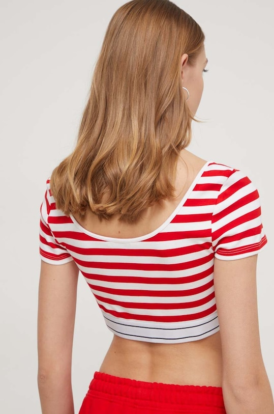 Футболка Tommy Jeans, красный 
Футболка Tommy Jeans, красный