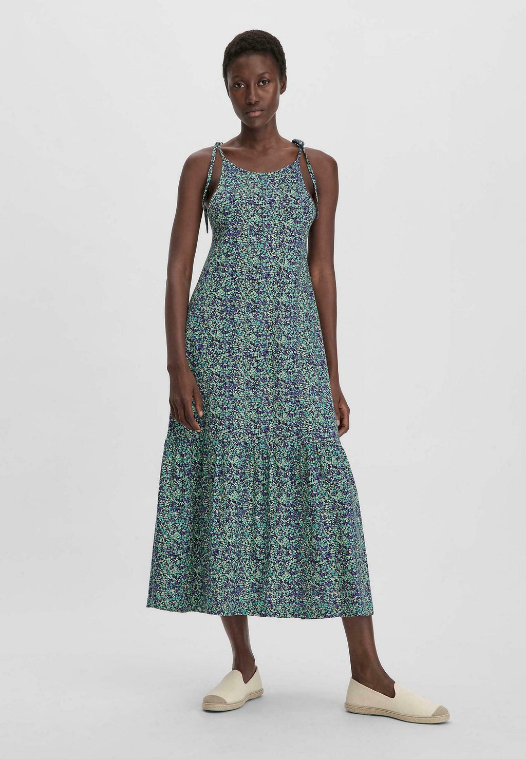 Платье из джерси MIDI RELAXED hessnatur, зеленый
Платье из джерси MIDI RELAXED hessnatur, зеленый