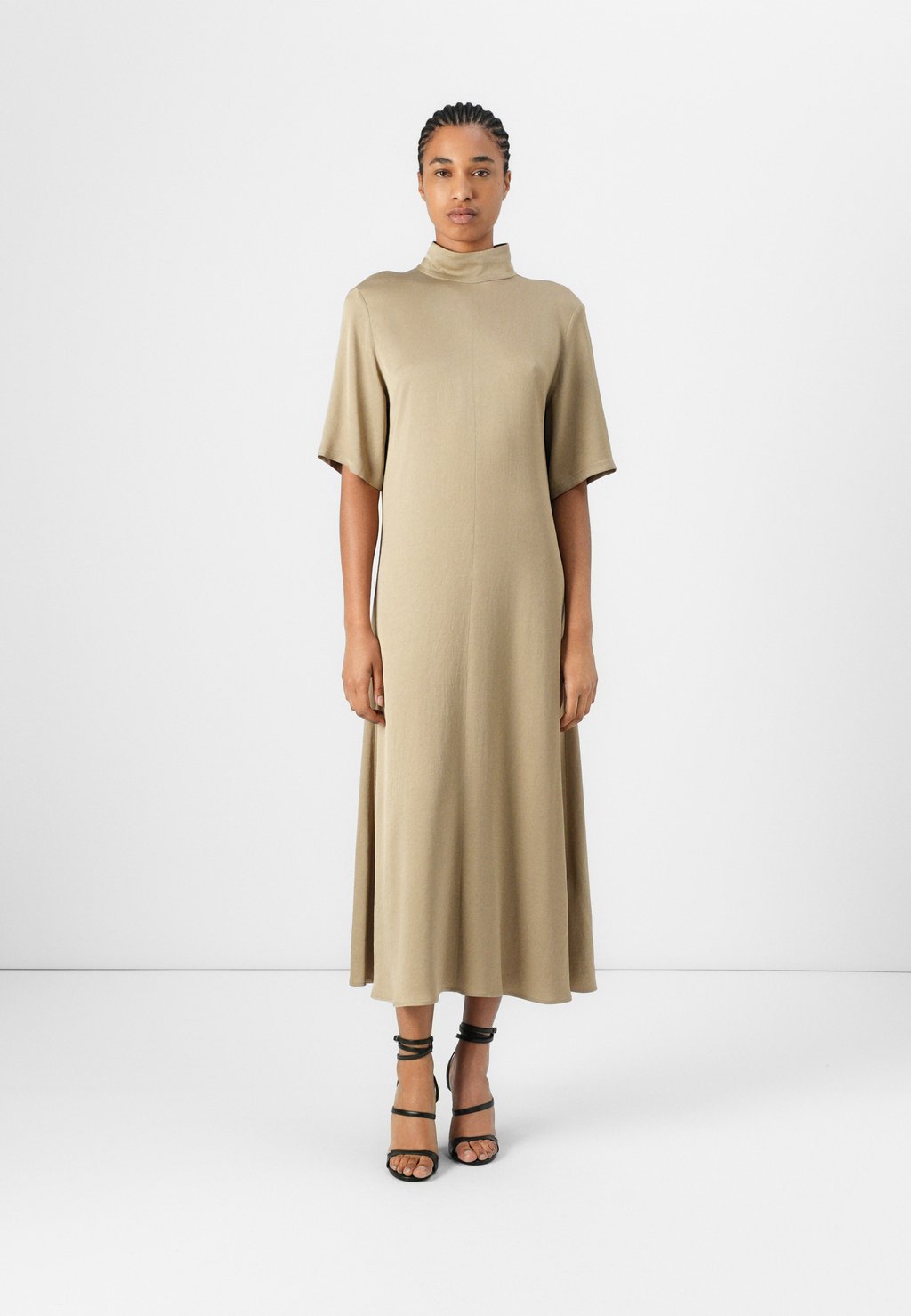 Платье SEIRAH DRYKORN, коричневый
Платье SEIRAH DRYKORN, коричневый