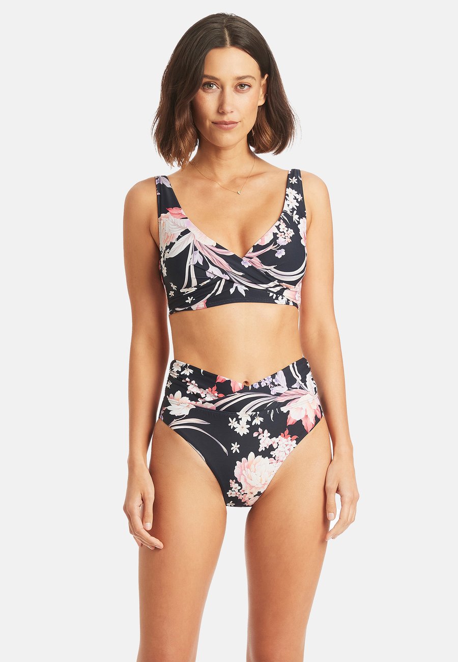 Низ бикини SEA LEVEL Bikini bottoms, Black
Низ бикини SEA LEVEL Bikini bottoms, Black