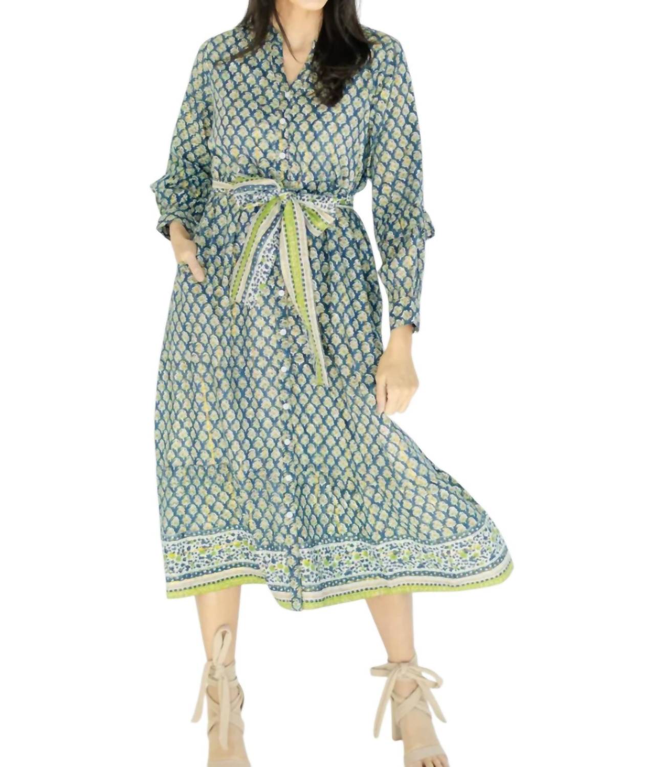 Платье Эмори в сине-зеленом цвете Clara the Label
Платье Эмори в сине-зеленом цвете Clara the Label