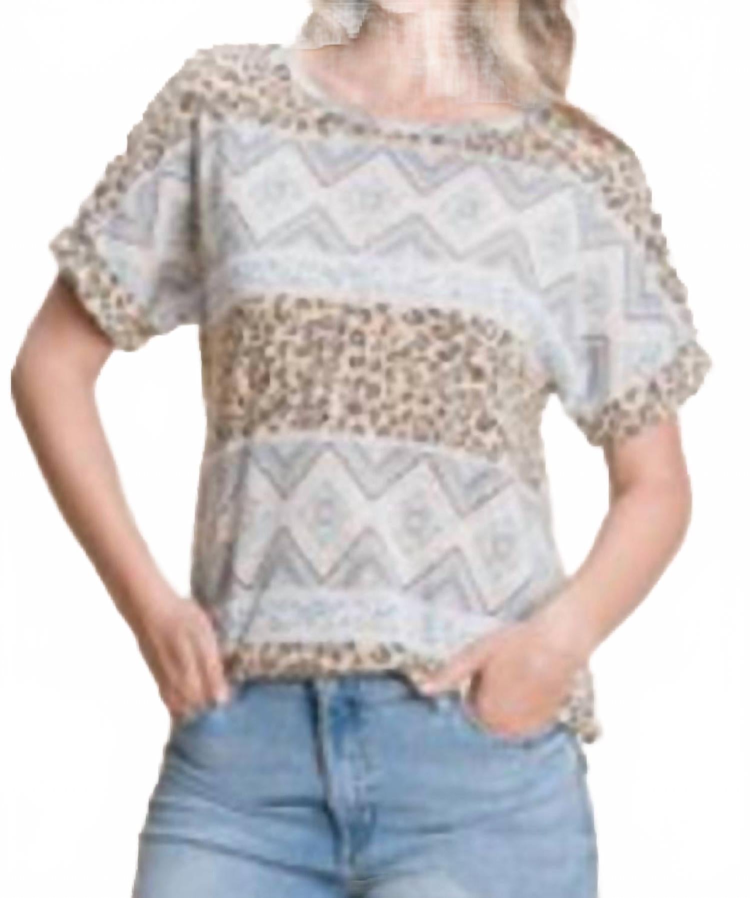 Топ с круглым вырезом персикового цвета BOMBOM
Топ с круглым вырезом персикового цвета BOMBOM