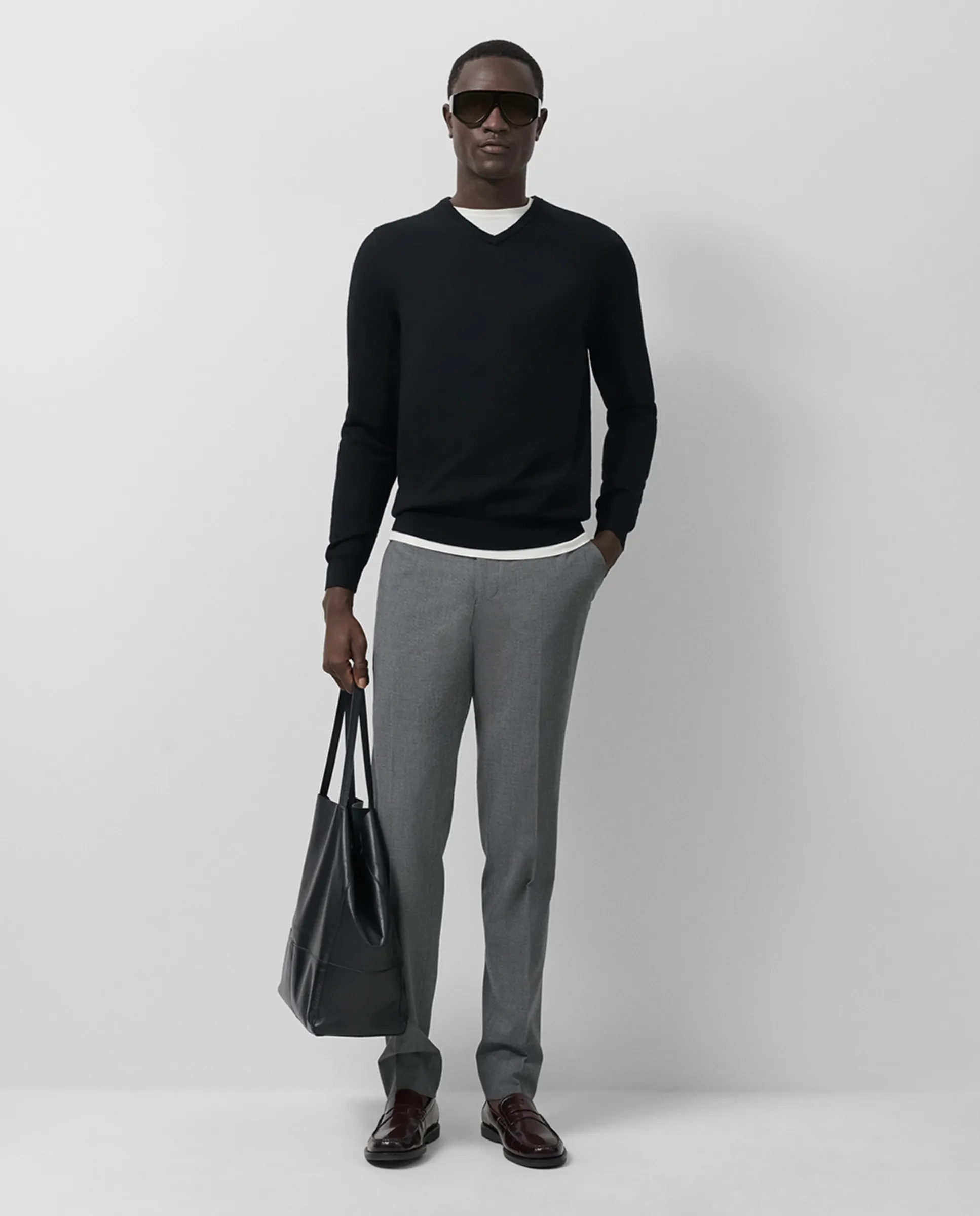 Мужские брюки прямого кроя в стиле гусиные лапки Roberto Verino, темно-серый
Мужские брюки прямого кроя в стиле гусиные лапки Roberto Verino, темно-серый