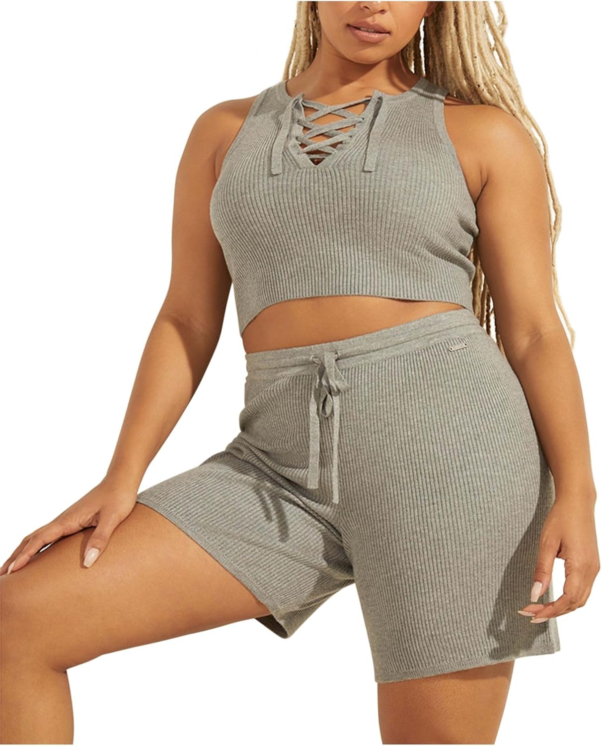 Женский безрукавный свитер GUESS Sydney с шнуровкой, Light Heather Grey Multi
Женский безрукавный свитер GUESS Sydney с шнуровкой, Light Heather Grey Multi