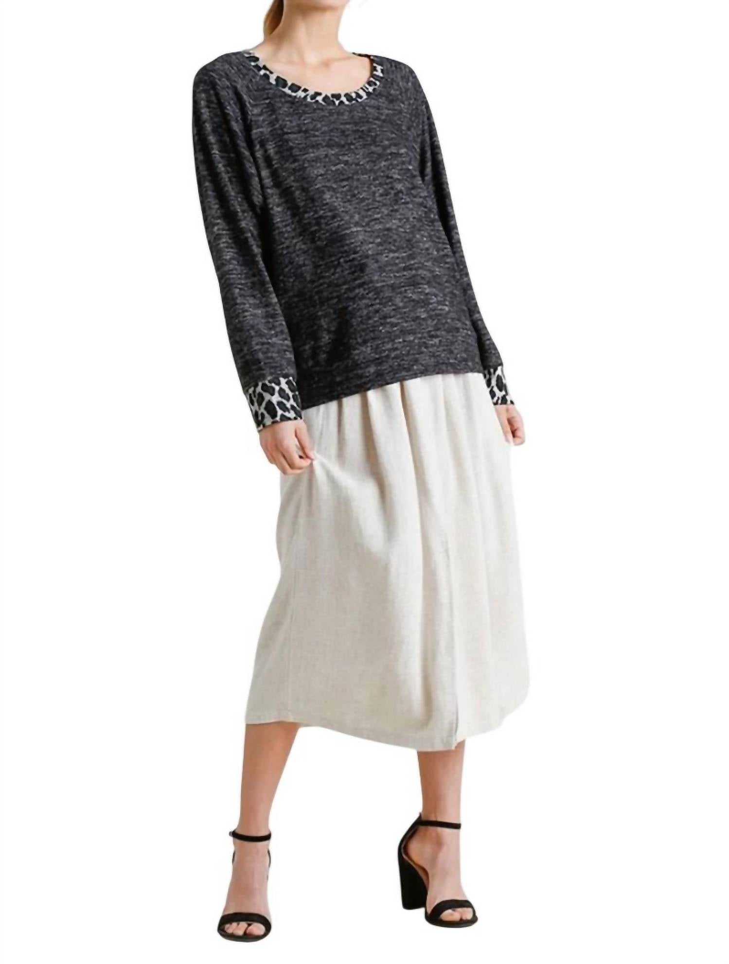 Топ с отделкой в виде животного принта в угольном цвете umgee, цвет charcoal
Топ с отделкой в виде животного принта в угольном цвете umgee, цвет charcoal