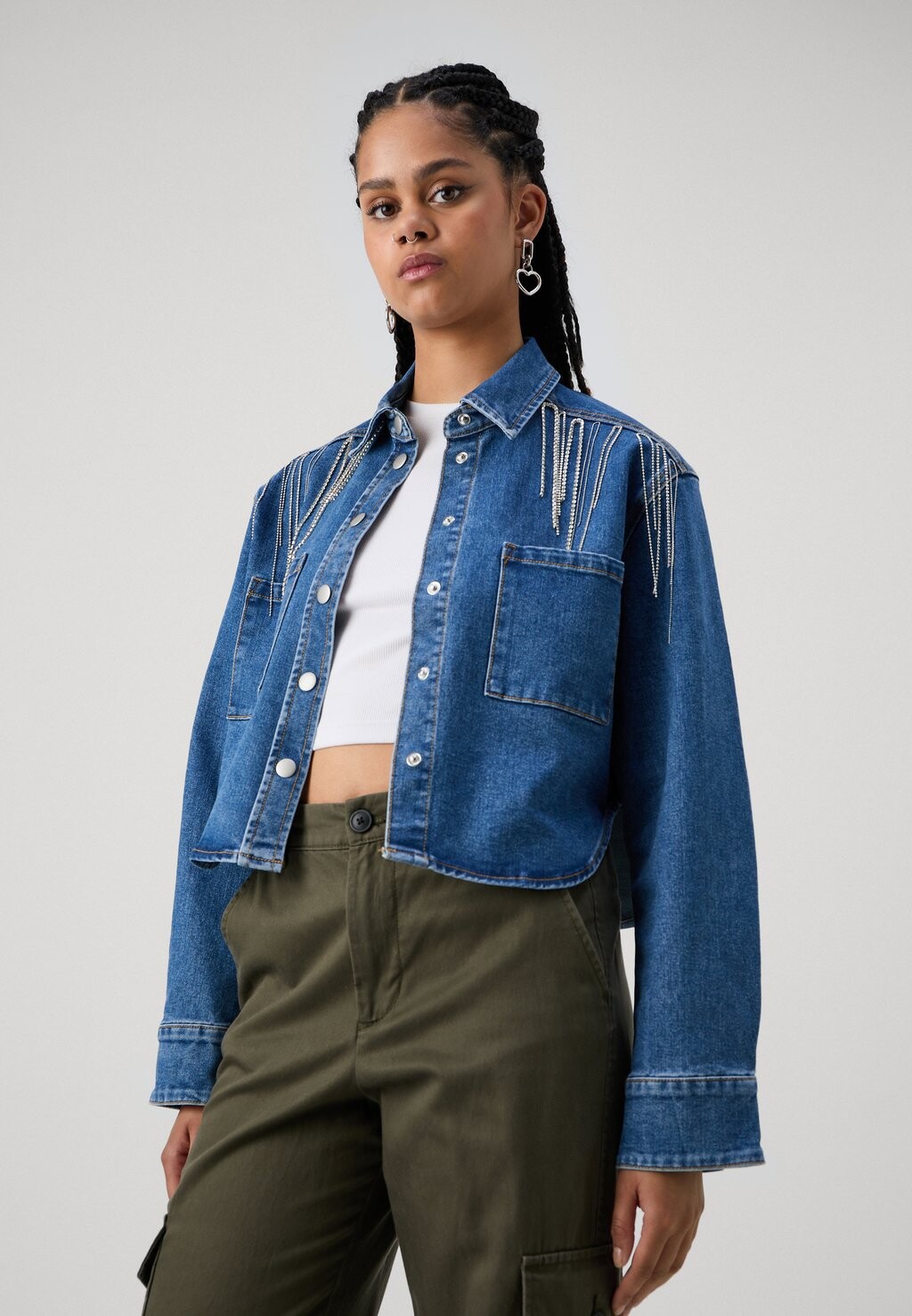 Джинсовая куртка Yasconnelly Fringe Shacket YAS, средний синий деним
Джинсовая куртка Yasconnelly Fringe Shacket YAS, средний синий деним