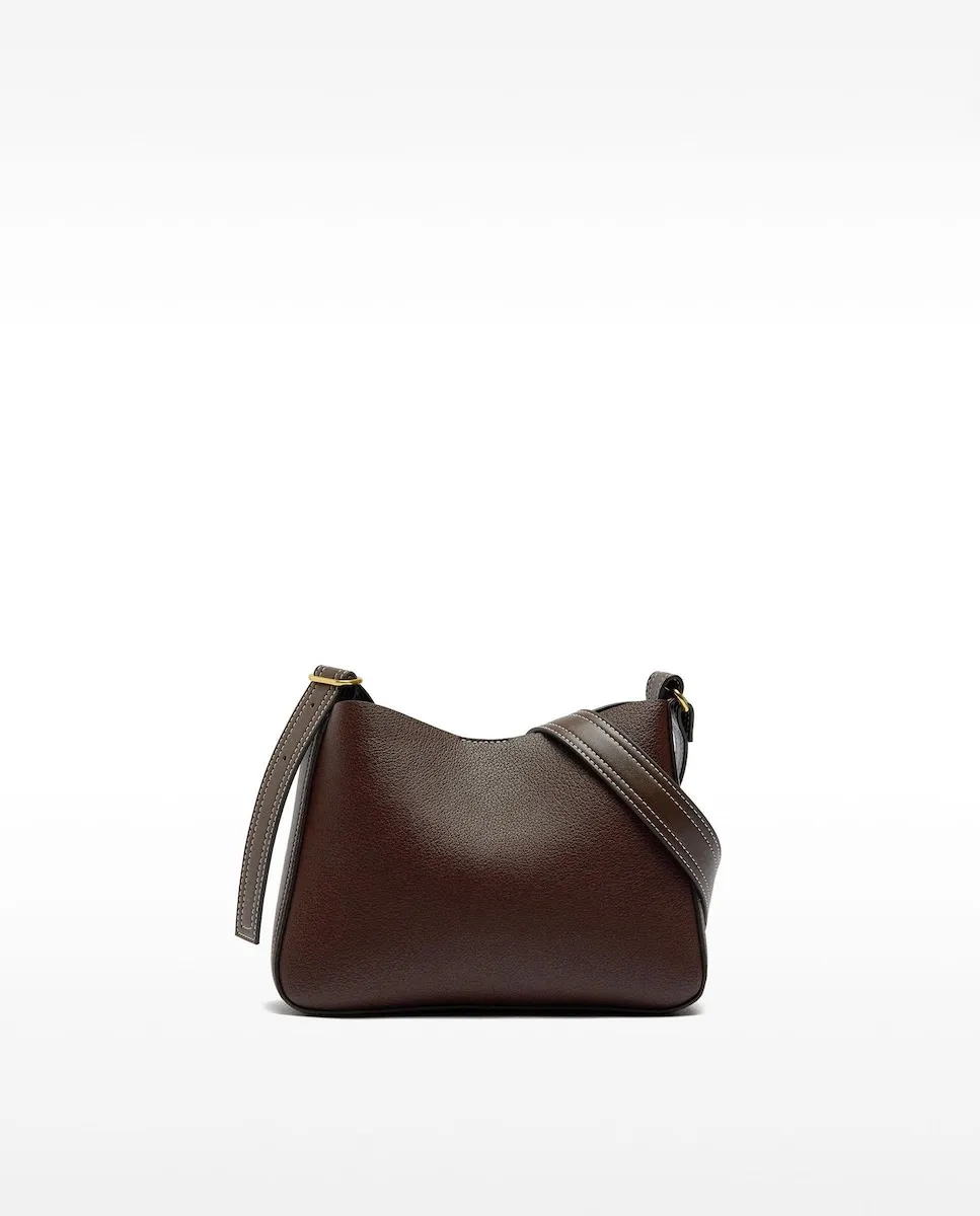 Женская сумка-бандо с фактурной отделкой и гладкой молнией Parfois, темно-коричневый
Женская сумка-бандо с фактурной отделкой и гладкой молнией Parfois, темно-коричневый