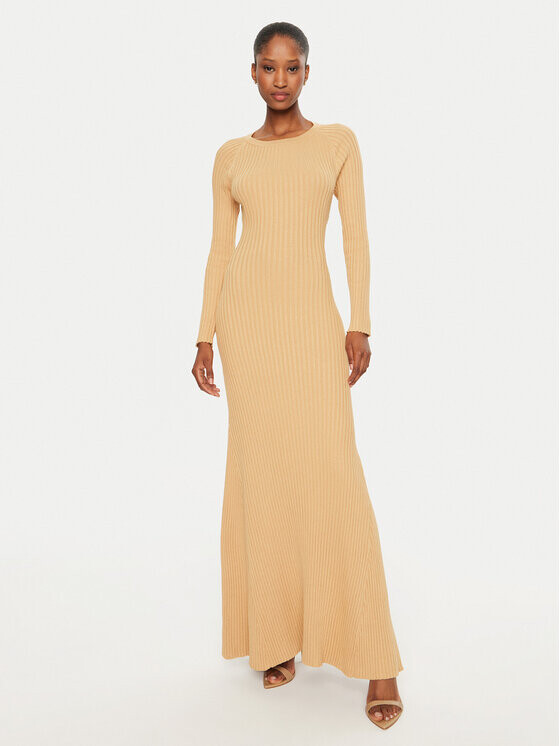 Трикотажное платье приталенного кроя Bardot, бежевый
Трикотажное платье приталенного кроя Bardot, бежевый