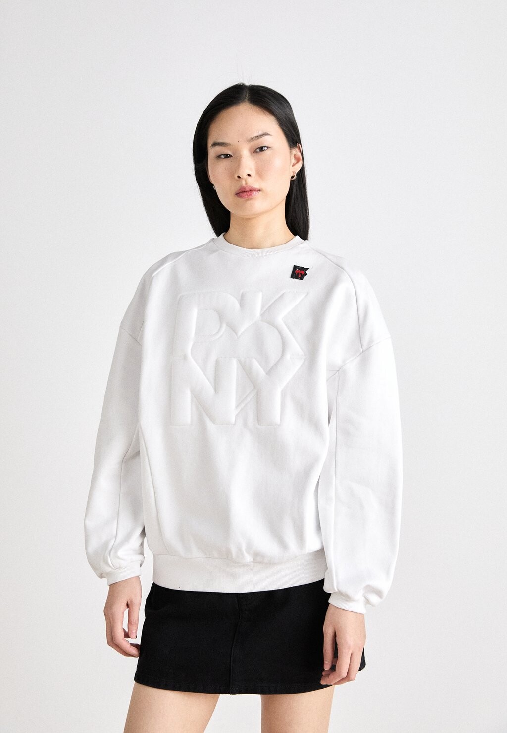 Свитер CREW NECK Dkny, белый
Свитер CREW NECK Dkny, белый