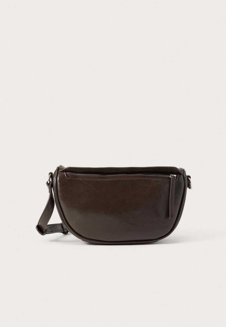 Сумка кросс-боди Even&Odd Cross body bag, Brown
Сумка кросс-боди Even&Odd Cross body bag, Brown