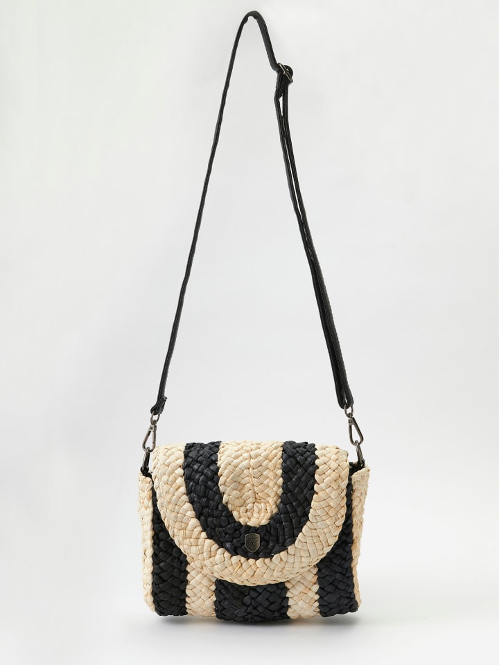 Клатч KOROSHI, черный
Клатч KOROSHI, черный