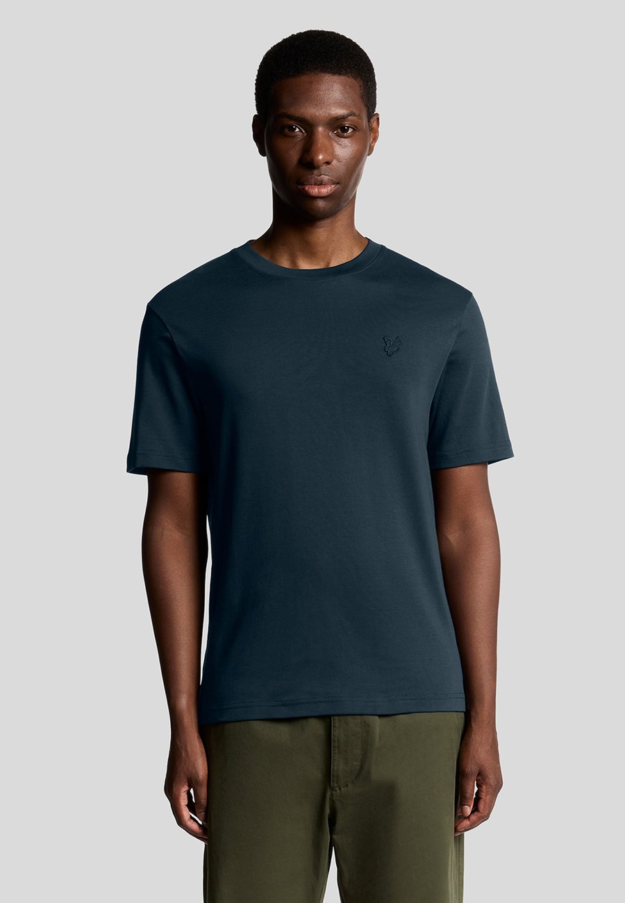 Футболка Lyle & Scott SS INTERLOCK, Black
Футболка Lyle & Scott SS INTERLOCK, Black