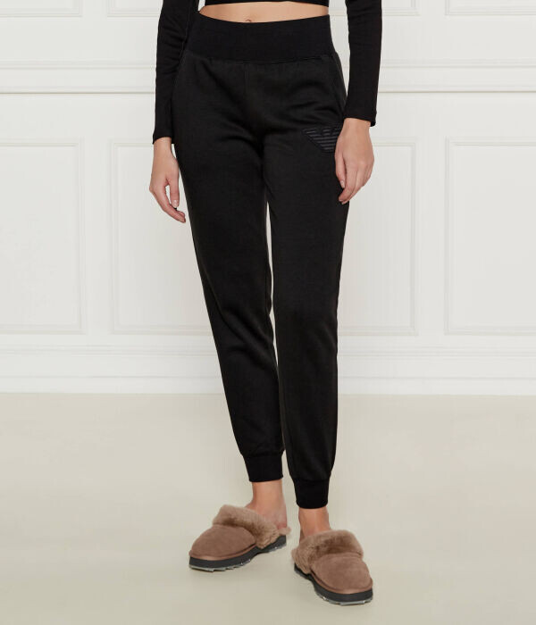 Штаны спортивные Emporio Armani на резинке, черный
Штаны спортивные Emporio Armani на резинке, черный