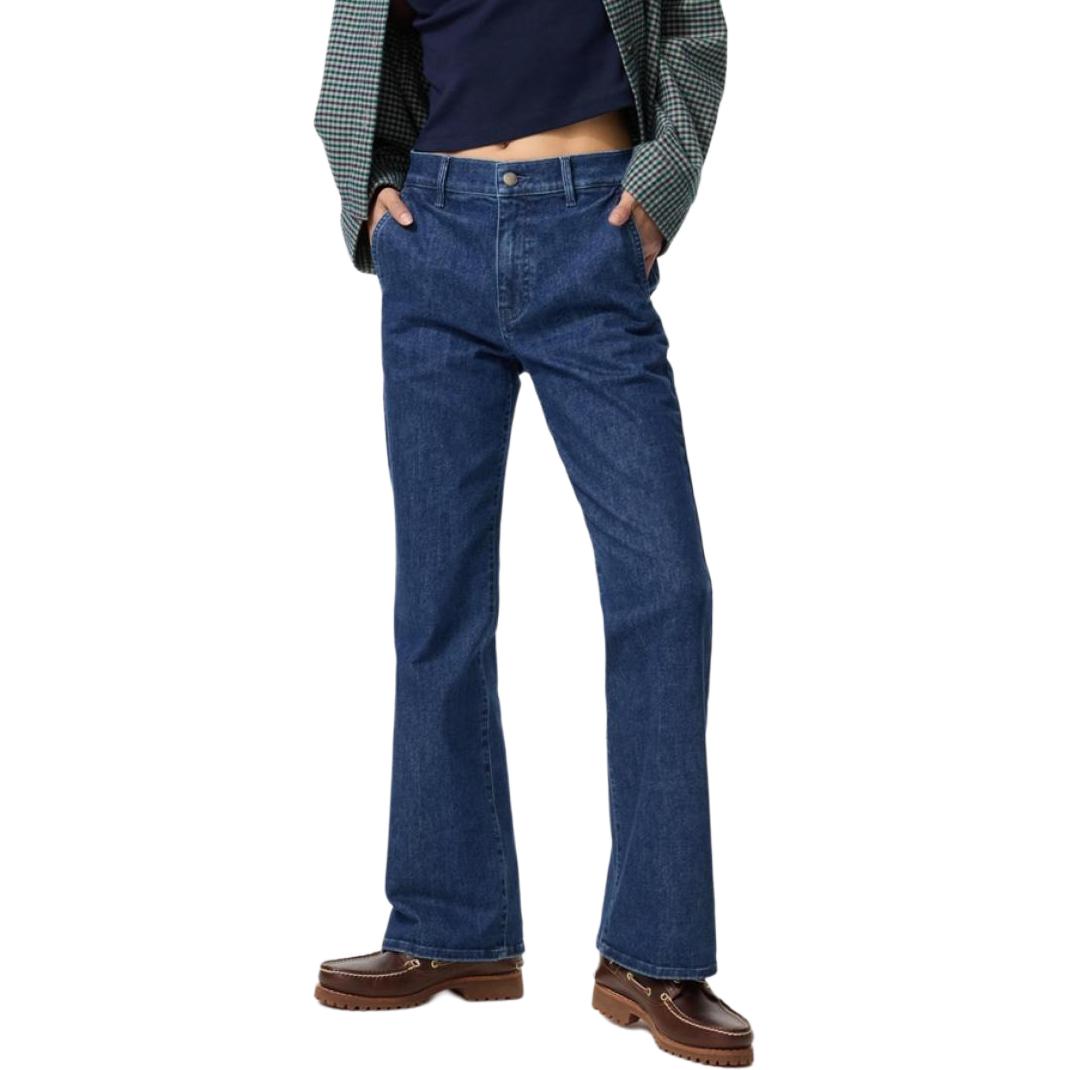 UNIQLO Джинсы женские синие
UNIQLO Джинсы женские синие