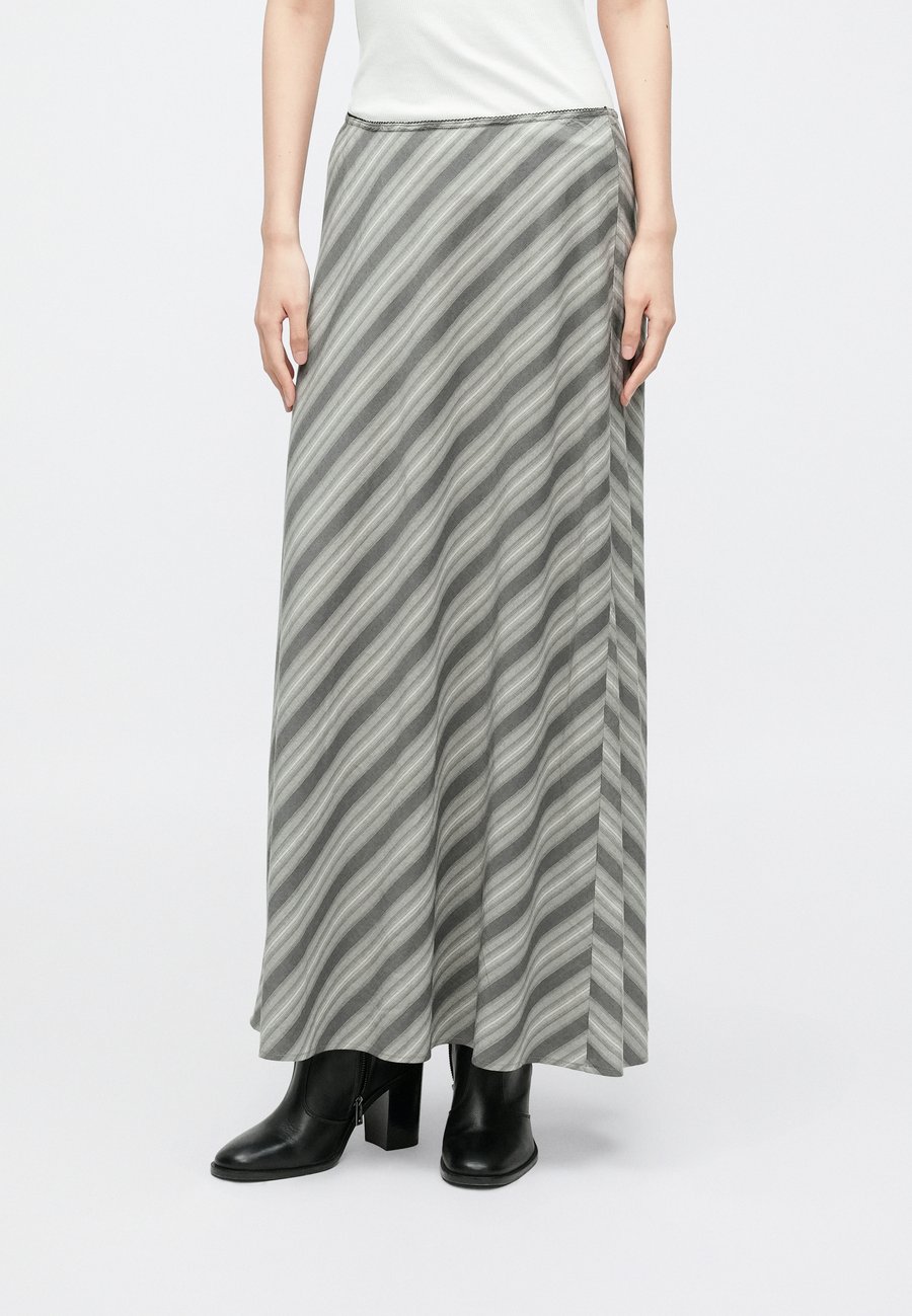 Юбка Samsøe Samsøe SAAGATHES LONG SKIRT, Ombre Gray/Grey
Юбка Samsøe Samsøe SAAGATHES LONG SKIRT, Ombre Gray/Grey