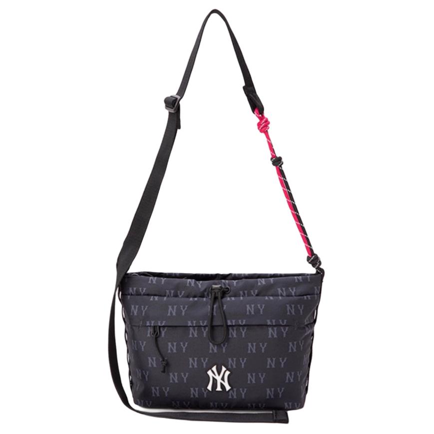 MLB Сумка кроссбоди из полиэстера, Black
MLB Сумка кроссбоди из полиэстера, Black