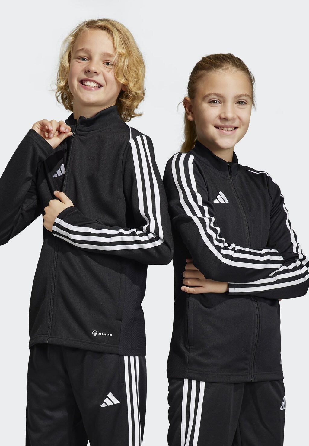 Спортивная куртка Tiro 23 League Track Adidas, черный
Спортивная куртка Tiro 23 League Track Adidas, черный