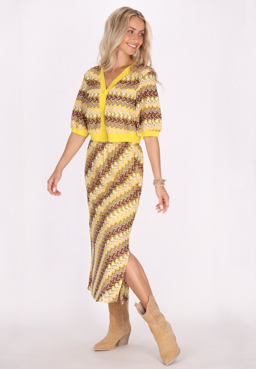 Юбка А-силуэта IZIA, желтый
Юбка А-силуэта IZIA, желтый