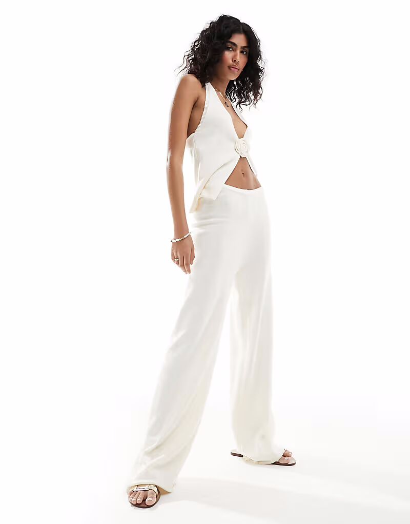 Тонкие трикотажные пляжные брюки цвета кремовый 4Th & Reckless
Тонкие трикотажные пляжные брюки цвета кремовый 4Th & Reckless