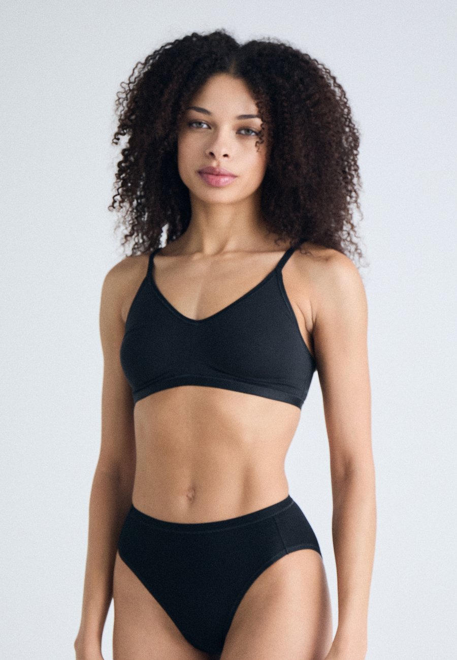 Бюстгальтер Sloggi GO DAILY SOFT BRA, Black
Бюстгальтер Sloggi GO DAILY SOFT BRA, Black