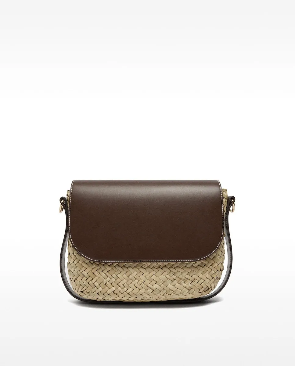 Женская сумка-бандо из эффекта рафии с клапаном и магнитной застежкой Parfois, темно-коричневый
Женская сумка-бандо из эффекта рафии с клапаном и магнитной застежкой Parfois, темно-коричневый