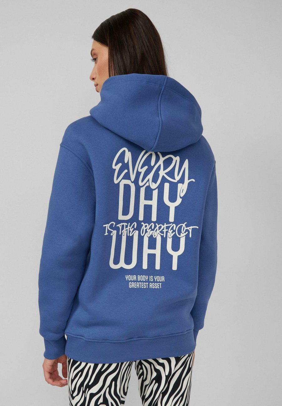 Худи s.Oliver Hoodie, Royalblau/Royal Blue
Худи s.Oliver Hoodie, Royalblau/Royal Blue