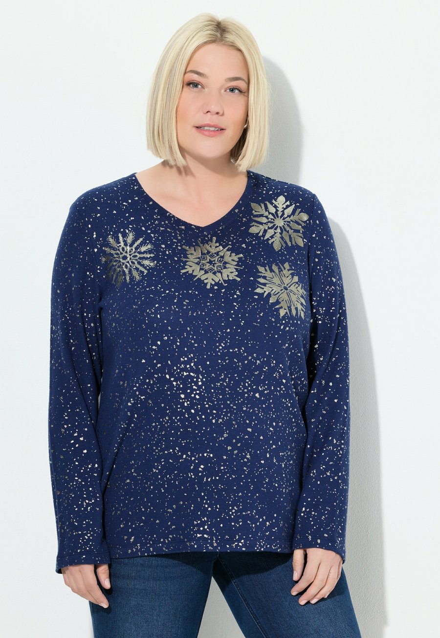 Джемпер Ulla Popken DRUCK V-AUSSCHNITT LANGARM, Ink Blue/Purple
Джемпер Ulla Popken DRUCK V-AUSSCHNITT LANGARM, Ink Blue/Purple