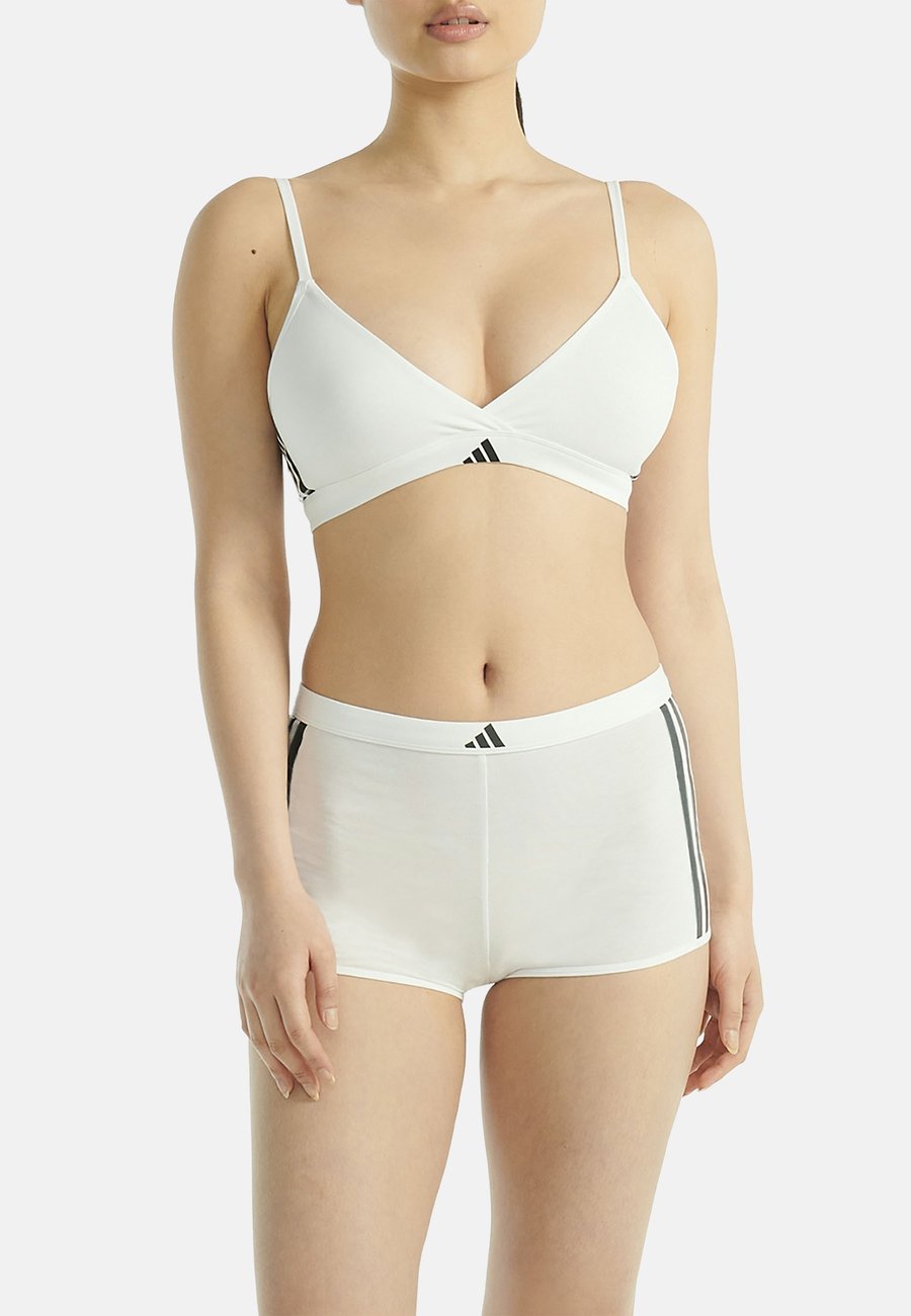 Бюстгальтер Adidas Sportswear Triangle bra, White
Бюстгальтер Adidas Sportswear Triangle bra, White