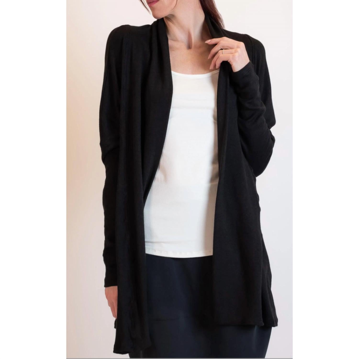 Кардиган Cara в черном цвете Revir
Кардиган Cara в черном цвете Revir