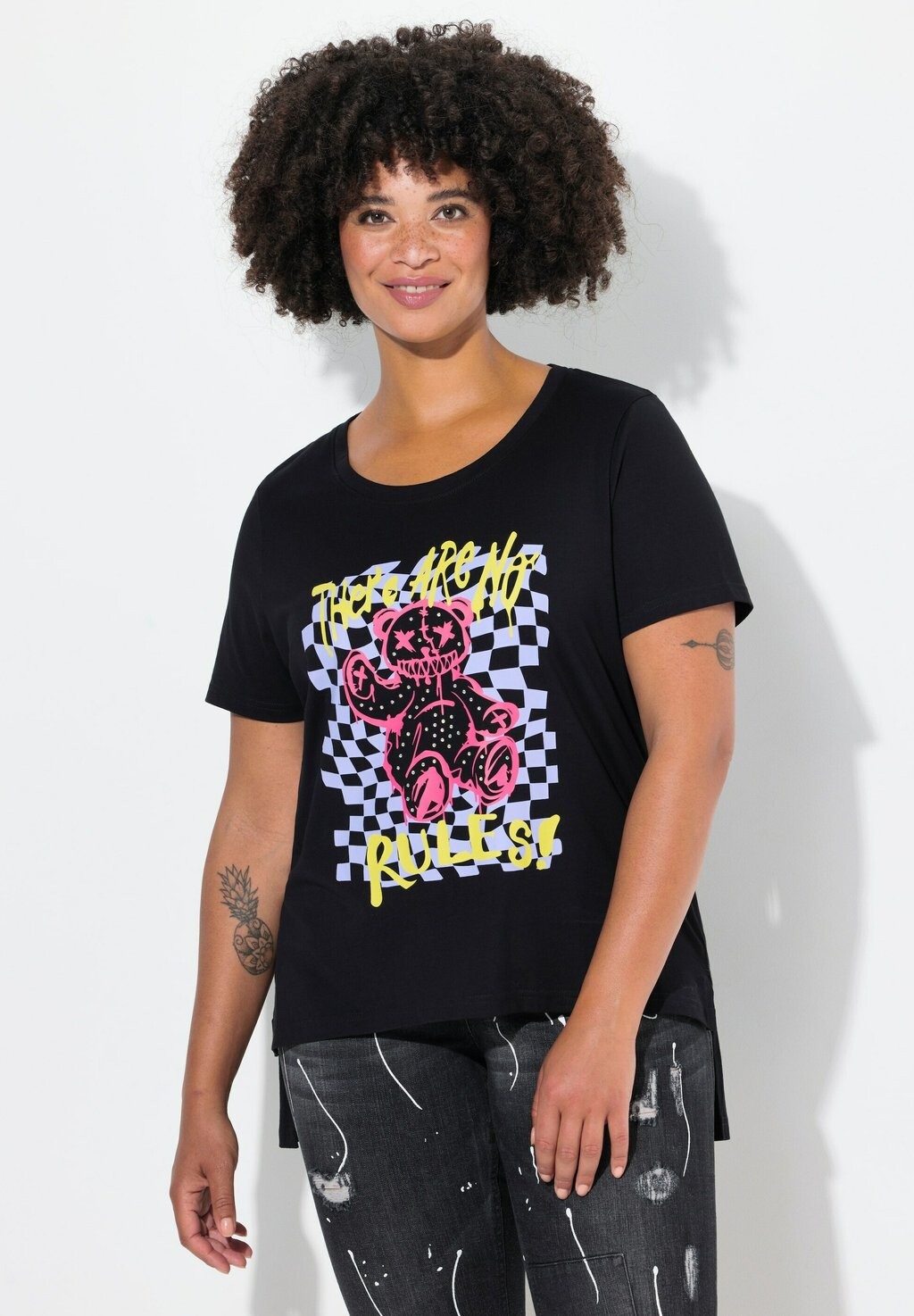 Футболка с принтом BOXY CUT TEDDY PATTERN HALF SLEEVES Angel of Style, черный
Футболка с принтом BOXY CUT TEDDY PATTERN HALF SLEEVES Angel of Style, черный