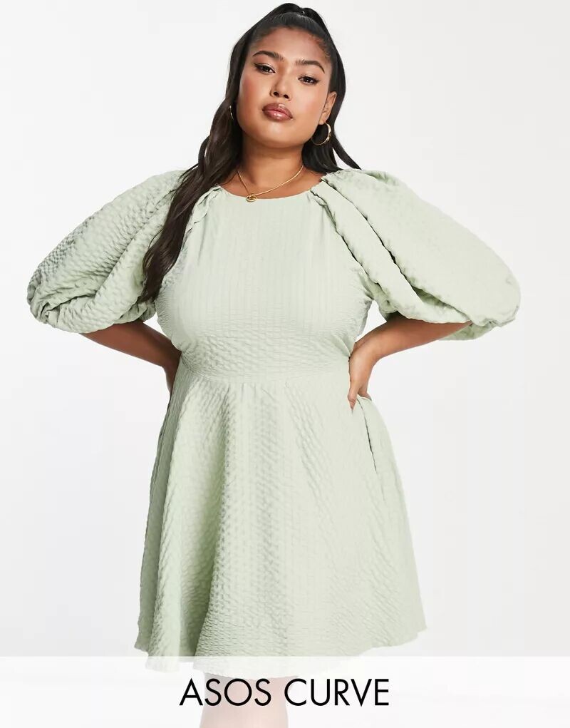 Фактурное мини-платье с открытой спиной и рукавами-буфами ASOS DESIGN Curve шалфейного цвета
Фактурное мини-платье с открытой спиной и рукавами-буфами ASOS DESIGN Curve шалфейного цвета