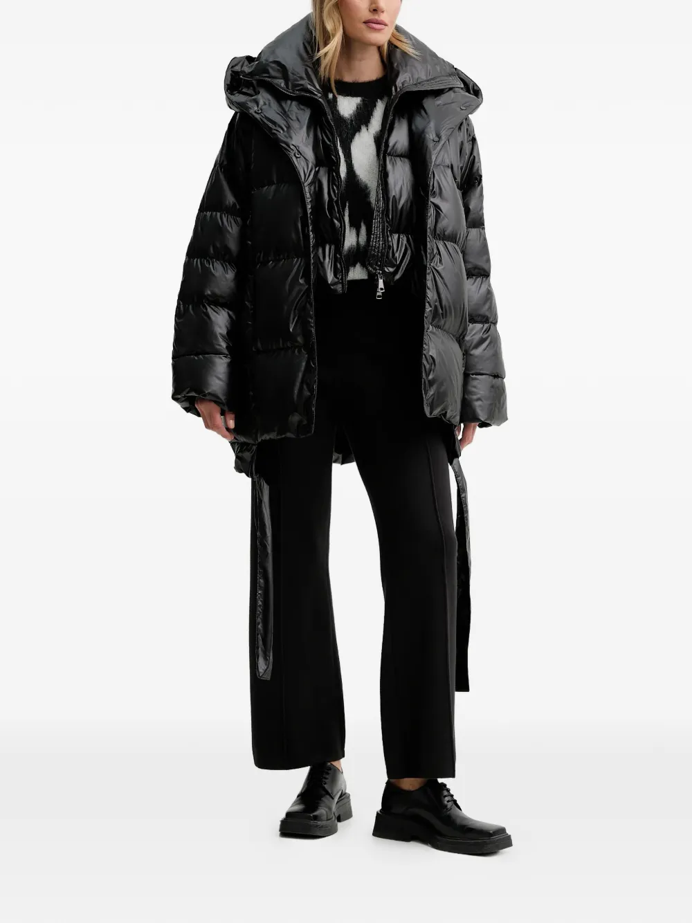 Куртка с капюшоном и поясом Mmc Studio, черный
Куртка с капюшоном и поясом Mmc Studio, черный