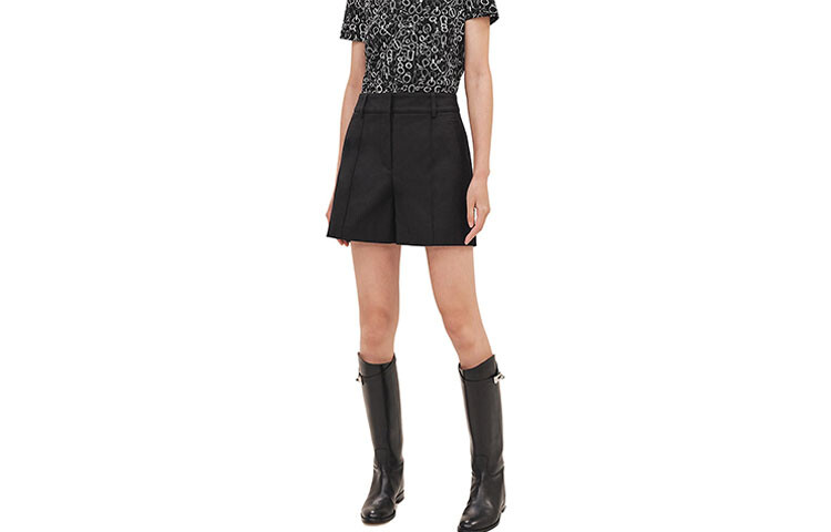 Повседневные шорты женские черные Hermes
Повседневные шорты женские черные Hermes