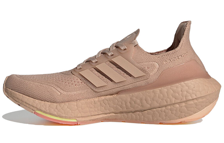 Женские кроссовки Adidas Ultraboost 21
Женские кроссовки Adidas Ultraboost 21