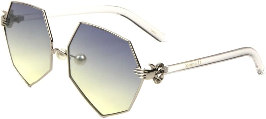 Геометрические большие плоские солнцезащитные очки с перламутровыми носовыми упорами и 3D-шарниром в виде клоунской руки/перчатки Dweebzilla, Transparent & Silver Frame
Геометрические большие плоские солнцезащитные очки с перламутровыми носовыми упорами и 3D-шарниром в виде клоунской руки/перчатки Dweebzilla, Transparent & Silver Frame