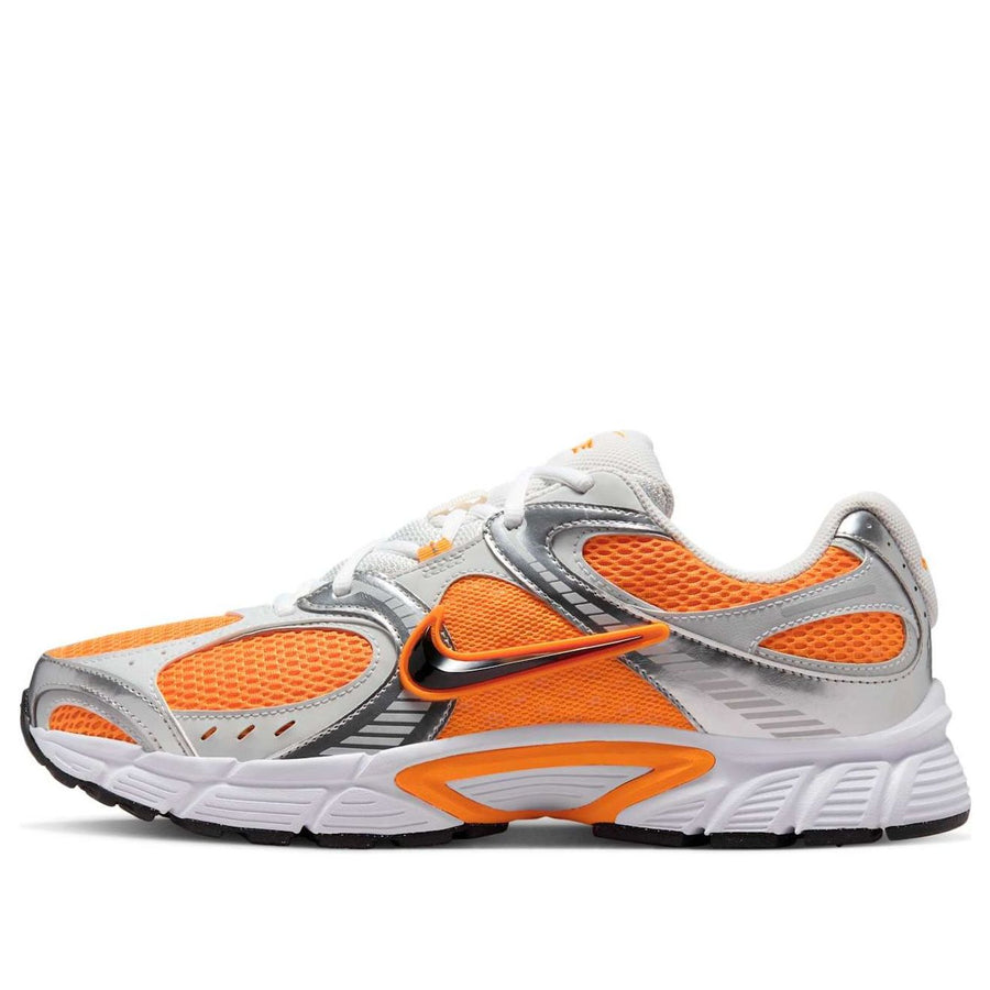 Кроссовки Nike V5 RNR 'Bright Ceramic Photon Dust', оранжевый
Кроссовки Nike V5 RNR 'Bright Ceramic Photon Dust', оранжевый