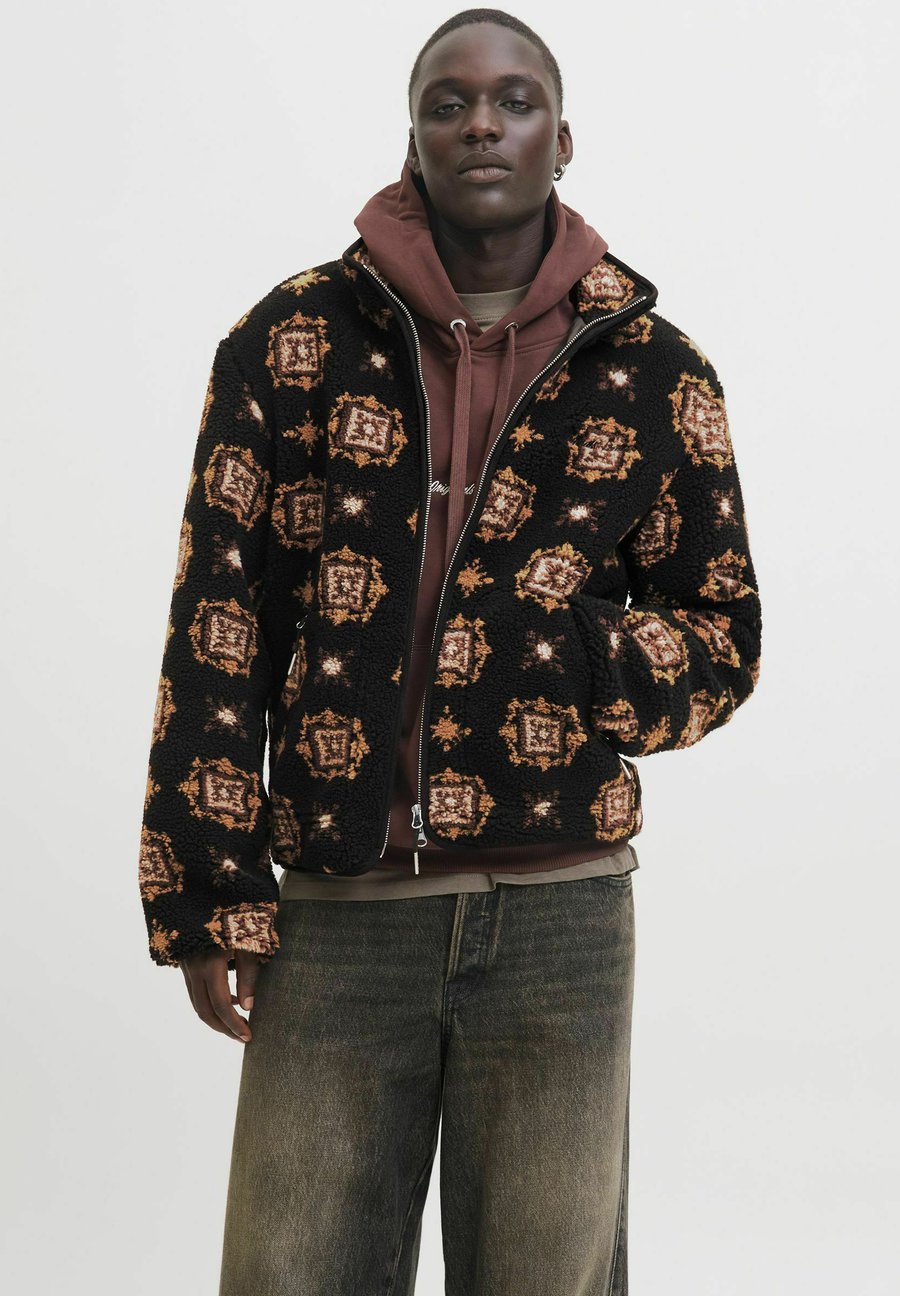 Флисовая куртка Jack & Jones Fleece jacket, Black
Флисовая куртка Jack & Jones Fleece jacket, Black