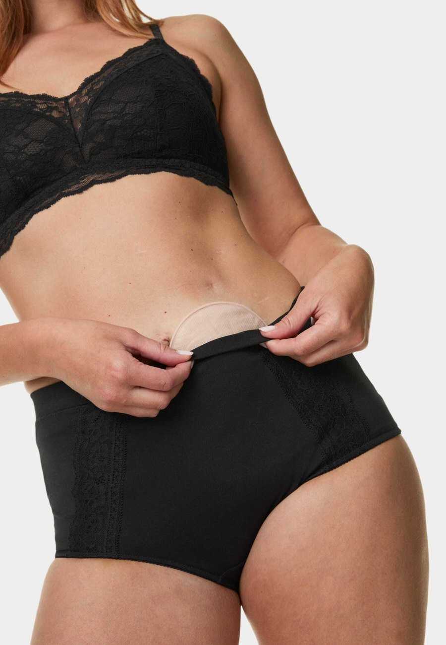 Брифы Marks & Spencer 3PACK STOMA , Black
Брифы Marks & Spencer 3PACK STOMA , Black