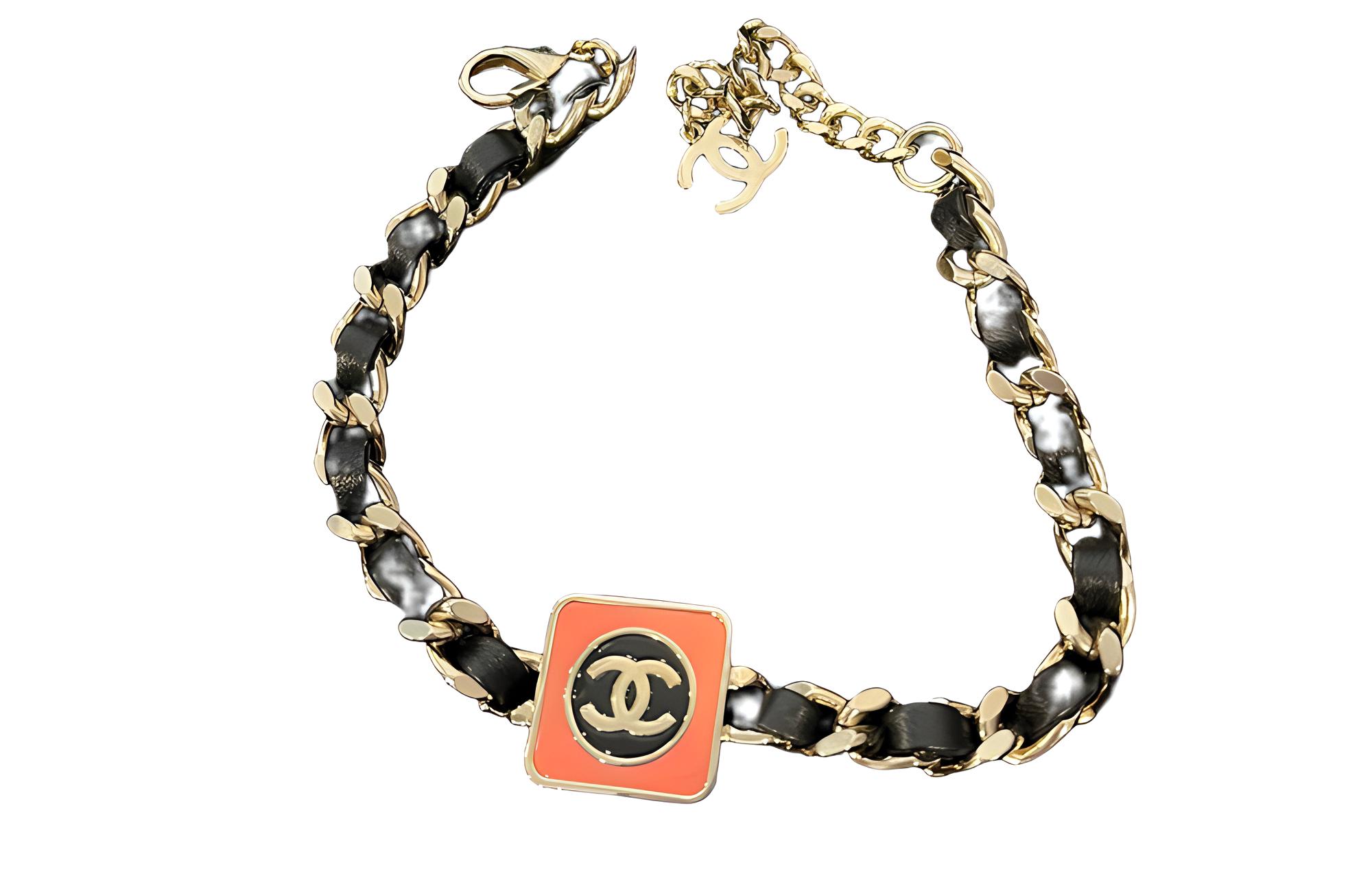 CC Resin Metal Lambskin ожерелье женское CHANEL, розовый
CC Resin Metal Lambskin ожерелье женское CHANEL, розовый