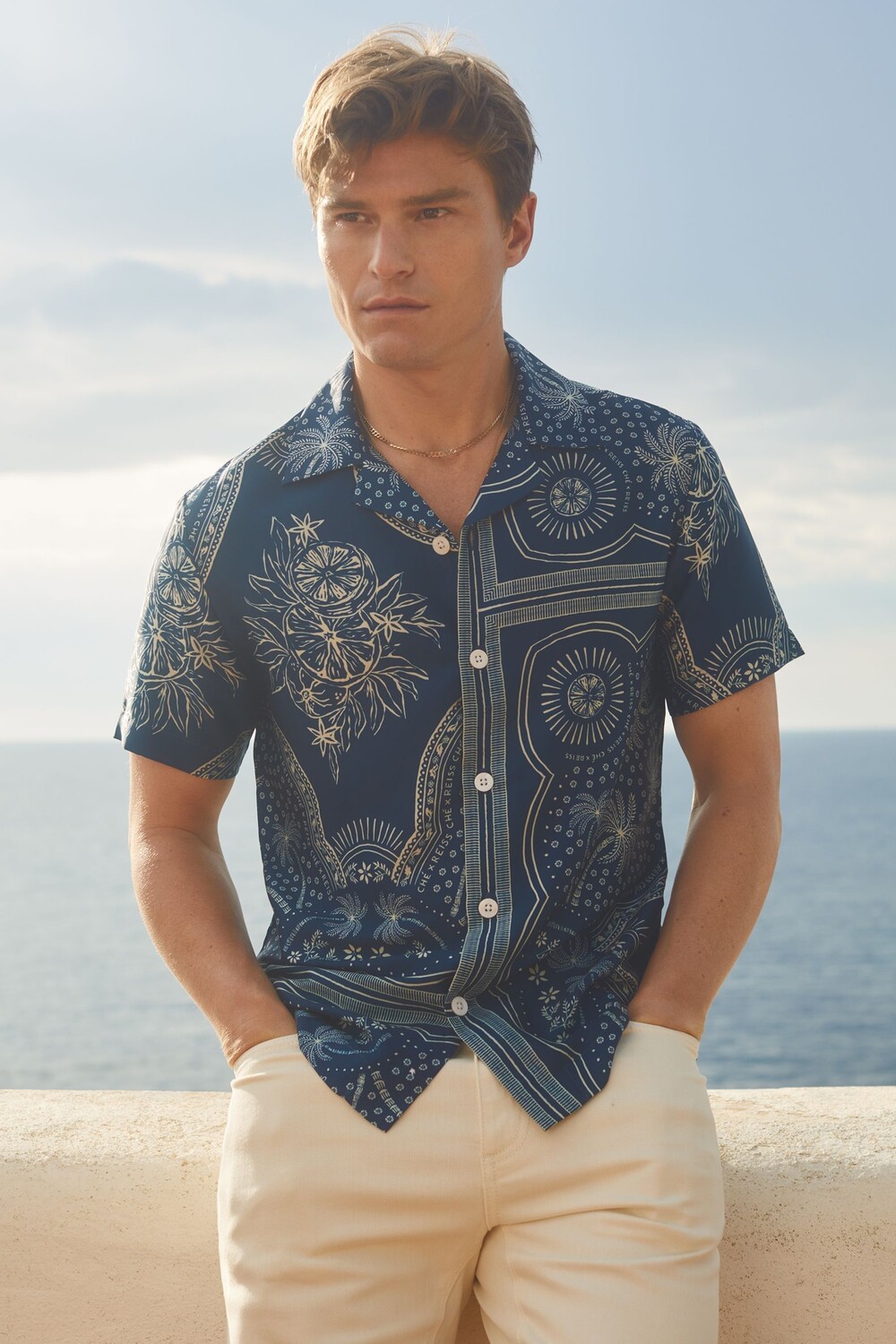 Рубашка с напечатанным кубинским воротником Kalid ché Reiss, синий
Рубашка с напечатанным кубинским воротником Kalid ché Reiss, синий